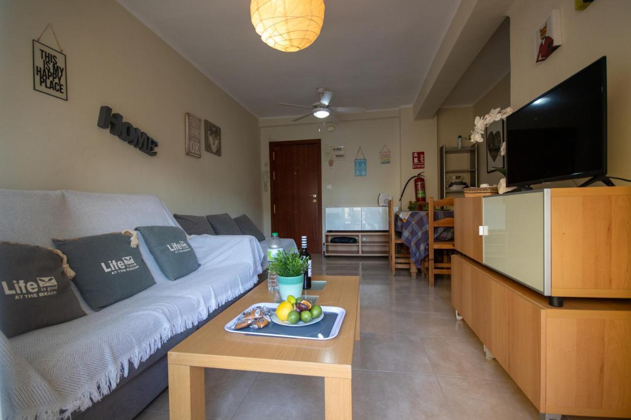 Apartamento La Traina Apartment Torre Del Mar Bagian luar foto