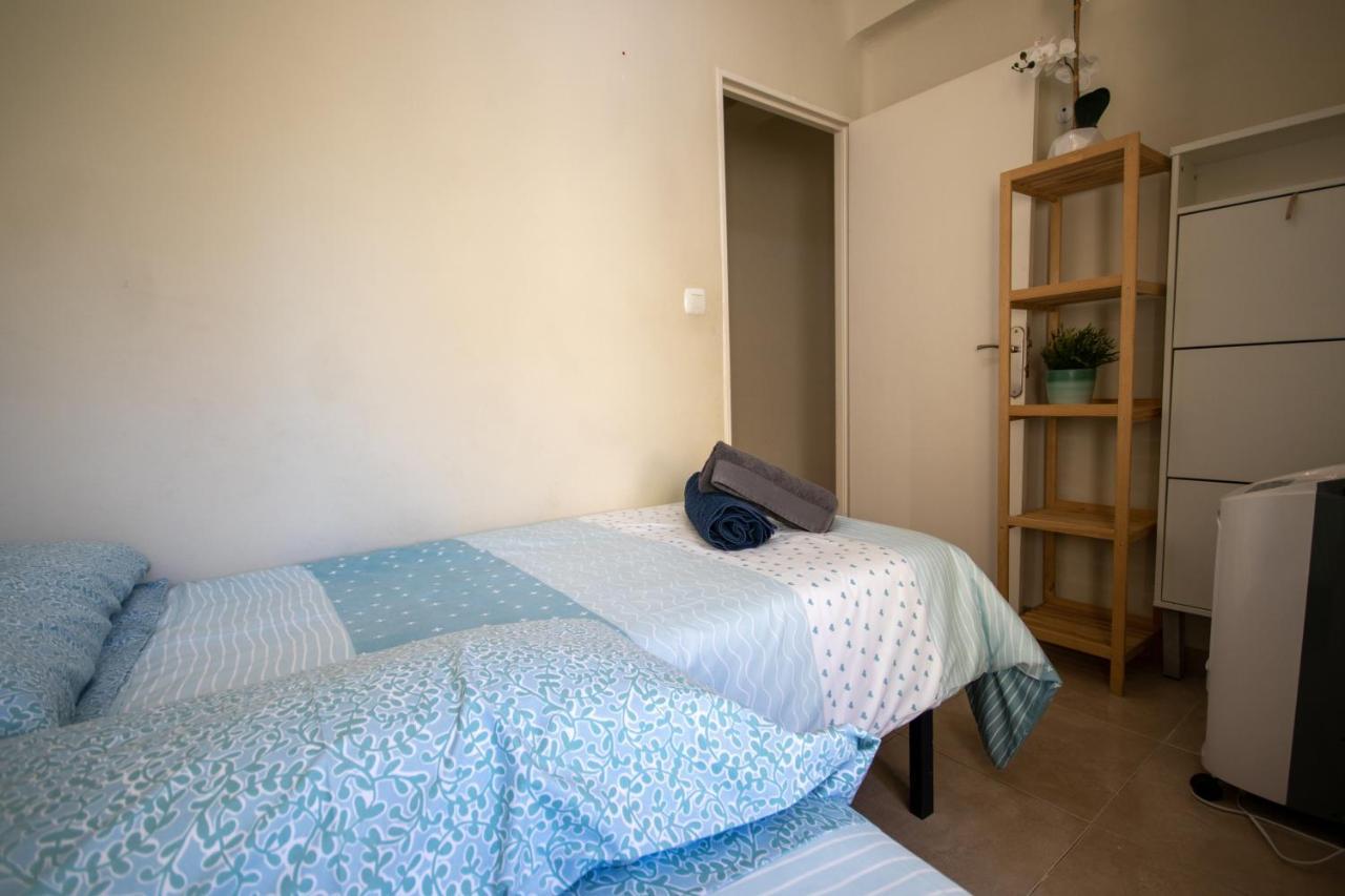 Apartamento La Traina Apartment Torre Del Mar Bagian luar foto