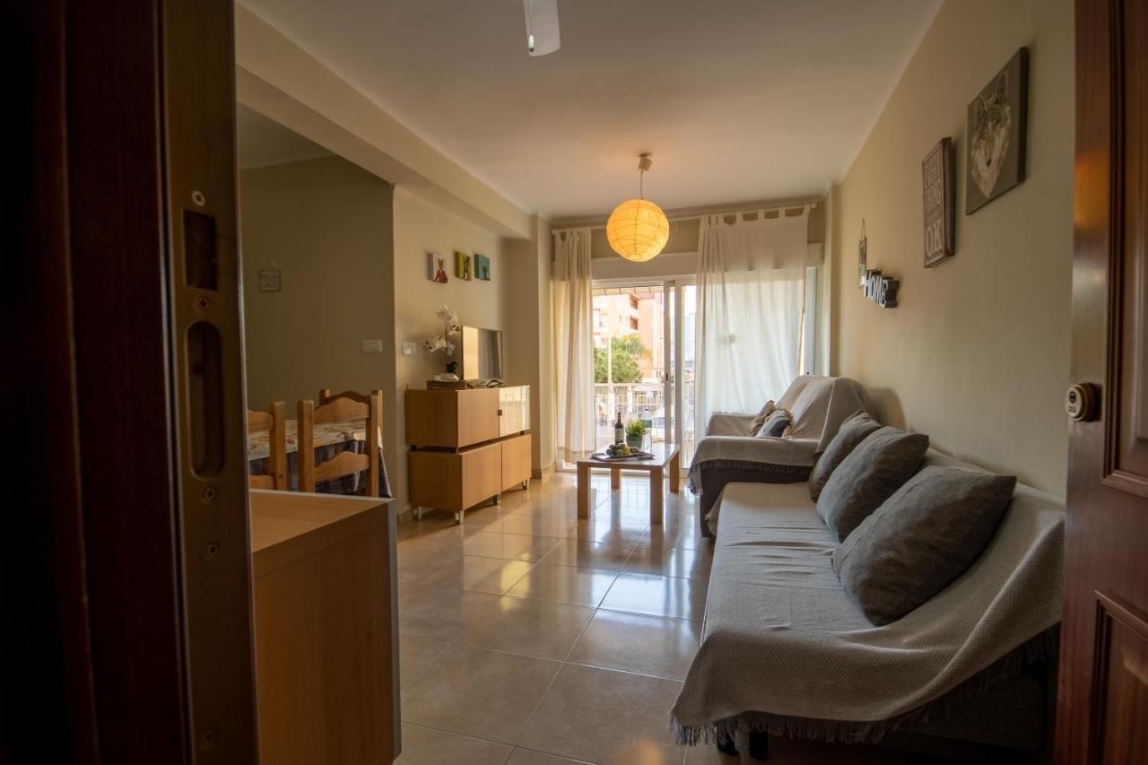 Apartamento La Traina Apartment Torre Del Mar Bagian luar foto