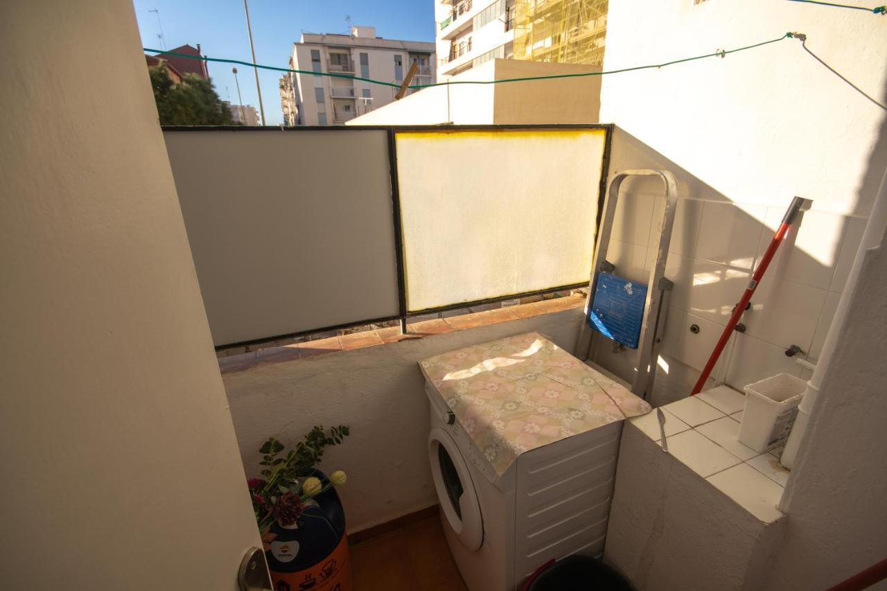 Apartamento La Traina Apartment Torre Del Mar Bagian luar foto